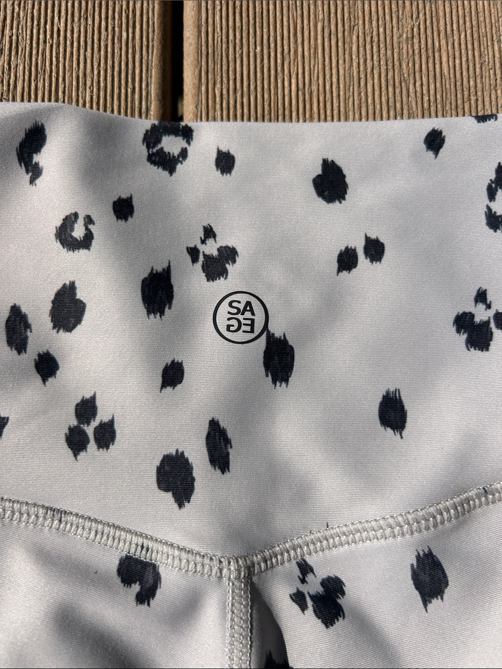 SAGE Collective Diamond Cheetah High Waist Yoga Leggings Women’s Size XS - Picture 6 of 16